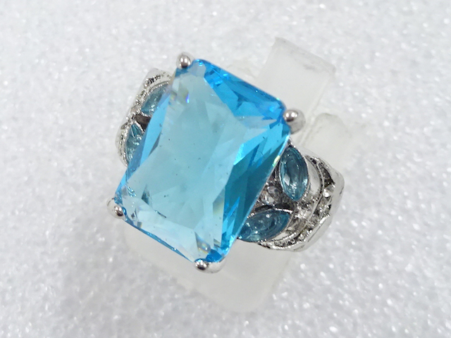 JAPANESE KIMONO / ANTIQUE COLORED STONE RING (SIZE 11)
